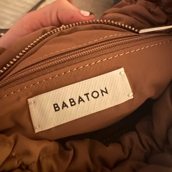 Aritzia Babaton Tan Curator Bigger Bag NWOT - Picture 3 of 3